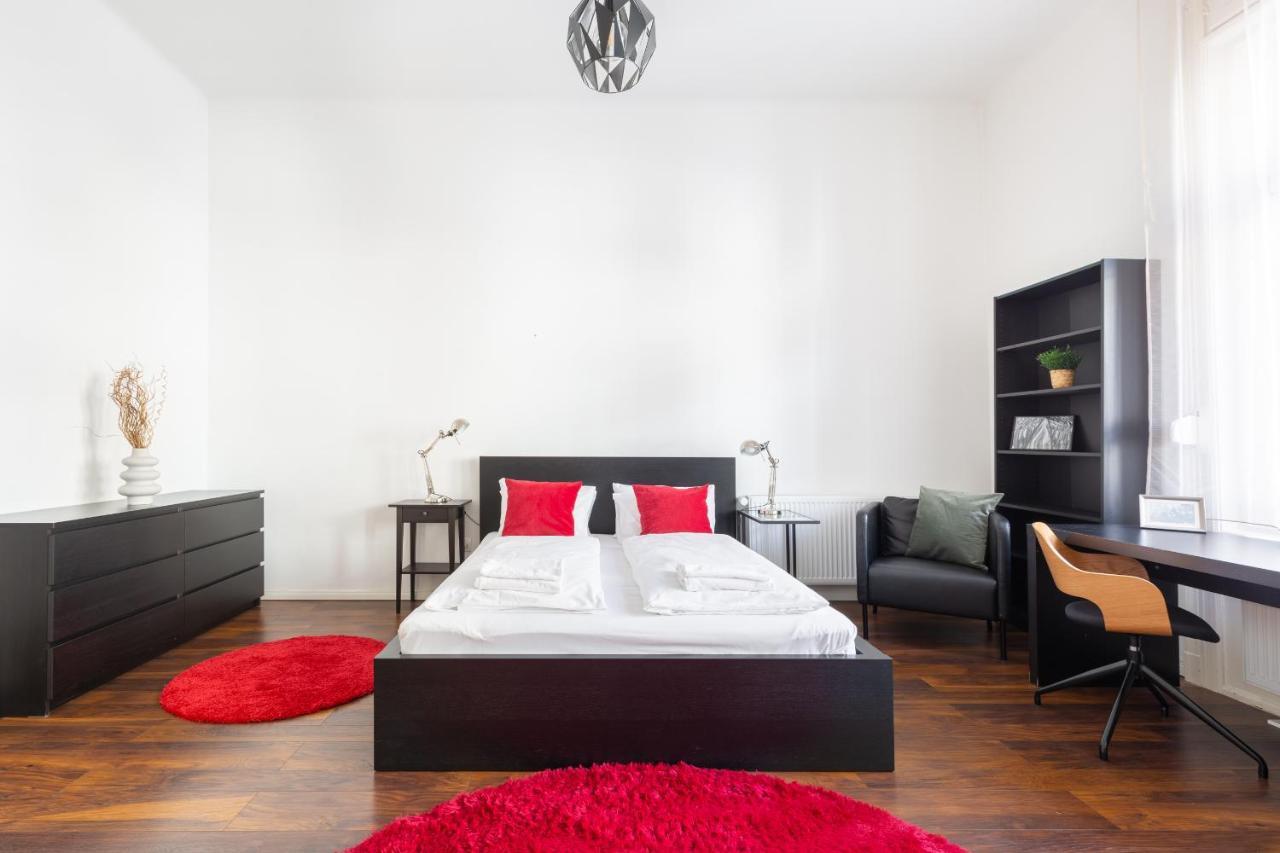 Red Dot One - New Unit In Heart Of Jewish Quarter Appartamento Budapest Esterno foto