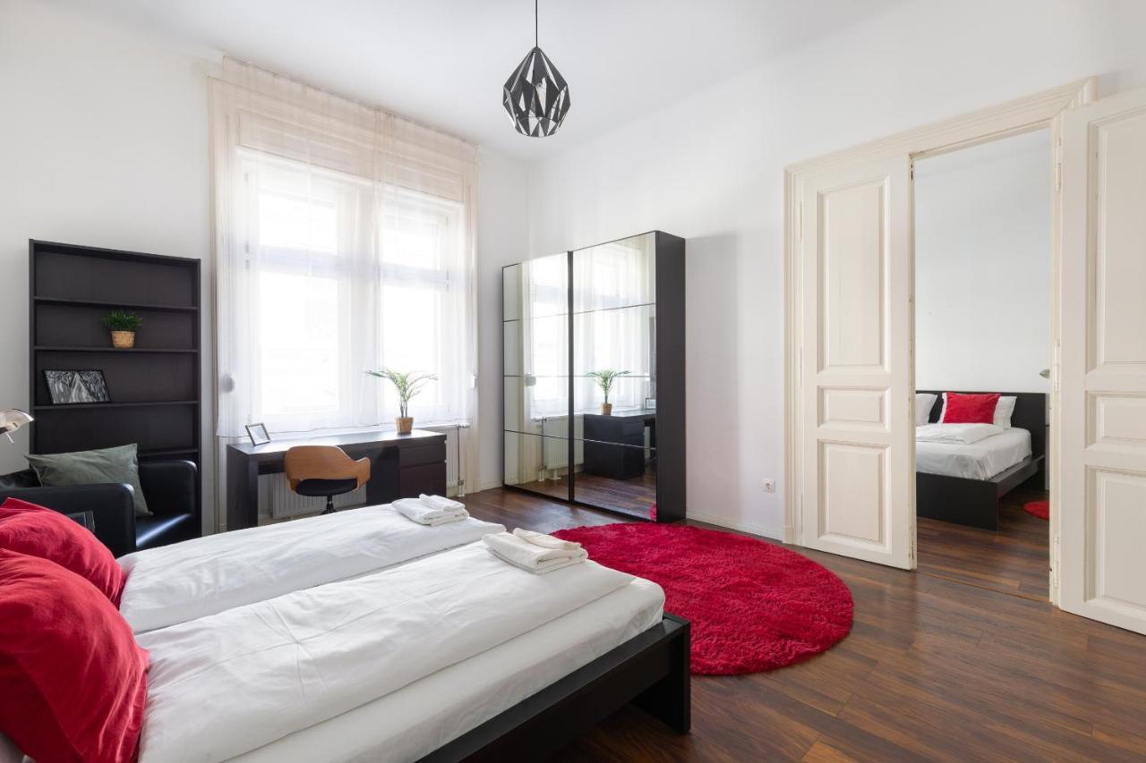 Red Dot One - New Unit In Heart Of Jewish Quarter Appartamento Budapest Esterno foto