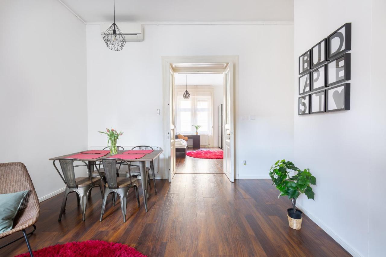 Red Dot One - New Unit In Heart Of Jewish Quarter Appartamento Budapest Esterno foto