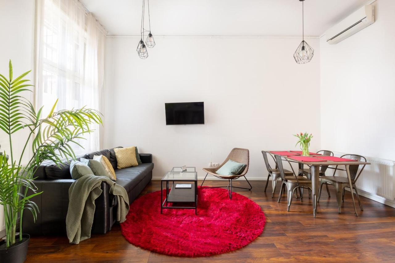 Red Dot One - New Unit In Heart Of Jewish Quarter Appartamento Budapest Esterno foto